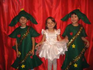 Inchiriez costume serbari