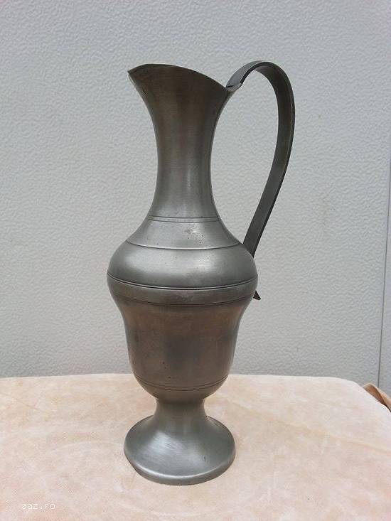 Carafa veche din staniu ER066