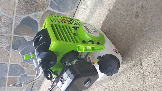 Motocoasa/Trimmer Pe Benzina  Noua Anglia
