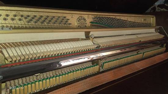 vand pianine