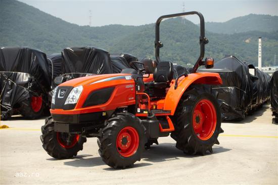 Tractoare NOI,  4x4,  late 140cm VITICOLE 35CP; 38CP; 45CP ; 49CP; 55CP,   cadru,   Cabina,   Korea