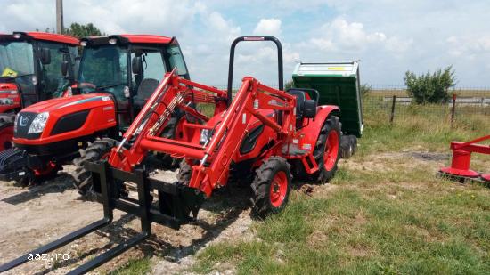 Tractor nou,    4x4 de 22CP; 26CP; 28CP 35CP si 45CP Kioti ,    Korea