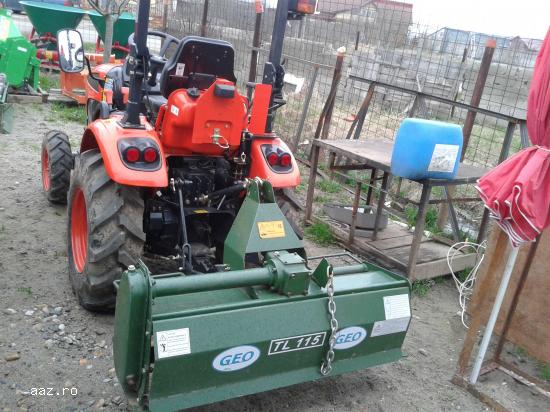 Tractoare NOI,      4x4,    28CP cu lama,      incarcator fata,      cabina,      KIOTI din KOREA