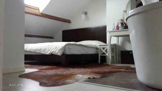 Vând mobilier