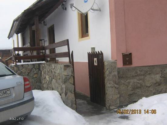 Casa de locuit,  anexe si teren