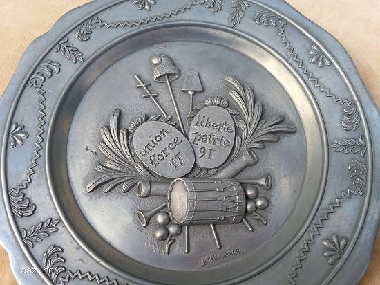 Farfurie decorative din aliaj de staniu (1791) ER221