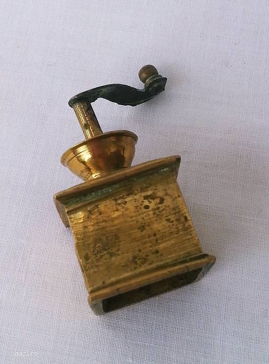 Rasnita veche miniatura pentru design ER315