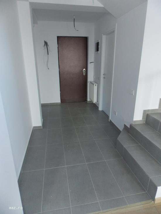 Vila 4 camere parter + etaj / comuna berceni sud