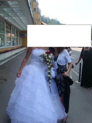 Vand rochie mireasa model 2008