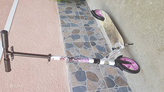 Trotineta Noua Scooter roti 20cm Anglia