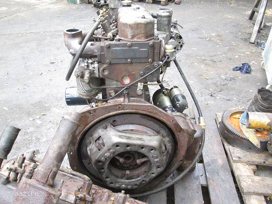 Motor Perkins in 3 pistoane