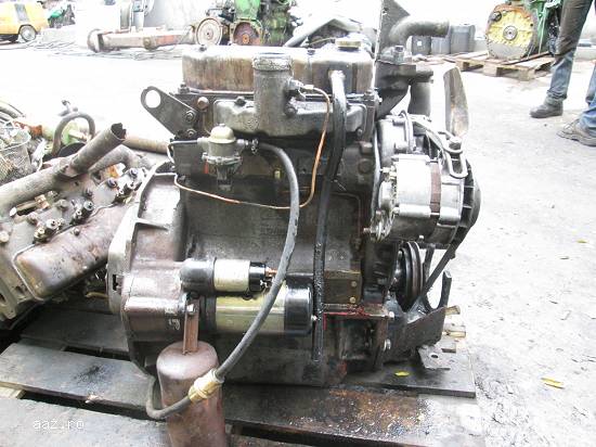 Motor Perkins in 3 pistoane