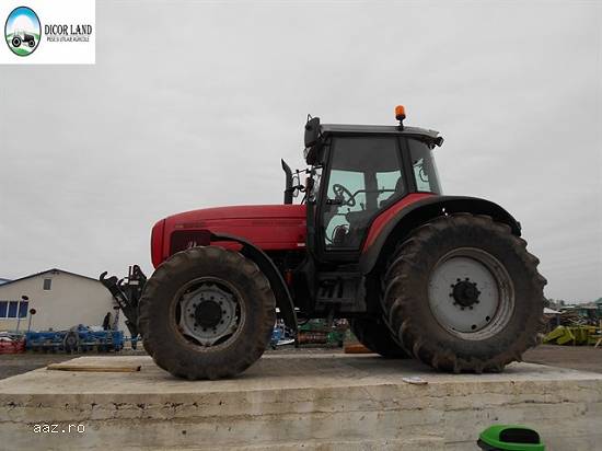 Tractor Massey Ferguson 8220