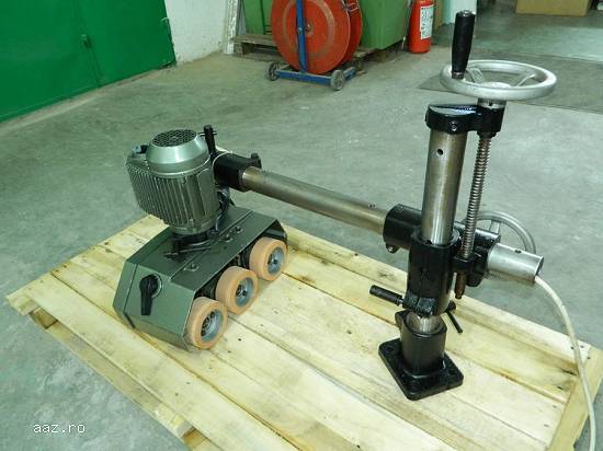 Dispozitiv de avans Pertici univer 508