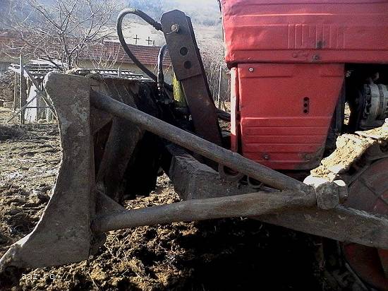 tractor pe senile