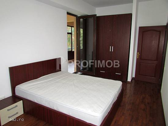 Inchiriere apartament 3 camere bloc nou Pajura Jiului