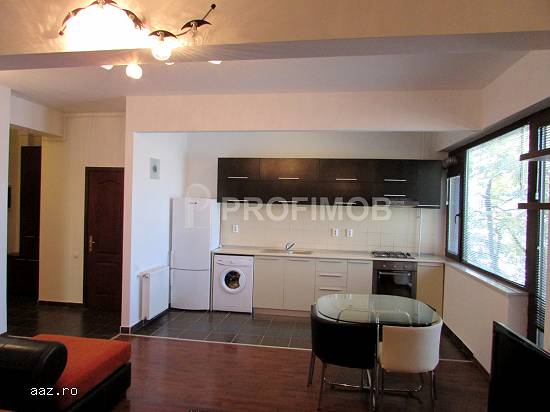 Inchiriere apartament 3 camere bloc nou Pajura Jiului