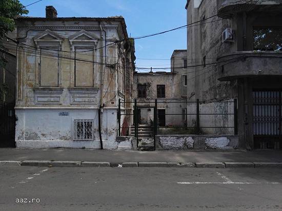 Ultracentral - Casa demolabila D+P - 93 mp