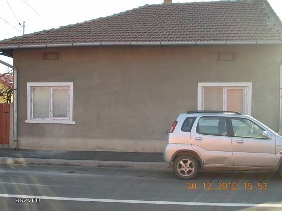 VAND  CASA  sau  SCHIMB cu Apartament cu  2 camere + diferenta .