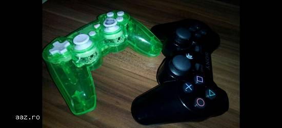 Vând PS3 super slim