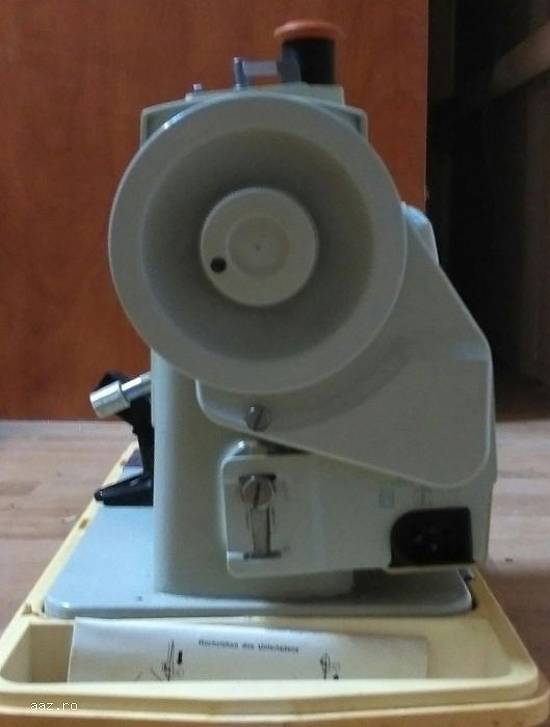 Mașină de cusut Merritt - Singer.Funcțională,  pregătită de treaba. Ac