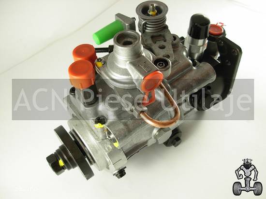 Pompa de injectie Fermec pentru buldoexcavator 860