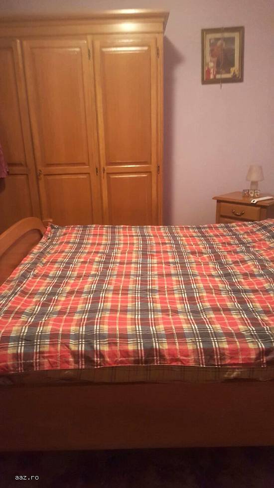 Dormitor din lemn masiv de stejar cu saltea ortopedică