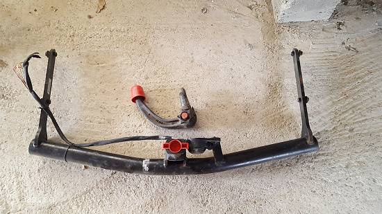 carlig vw touran demontabil chei si surub