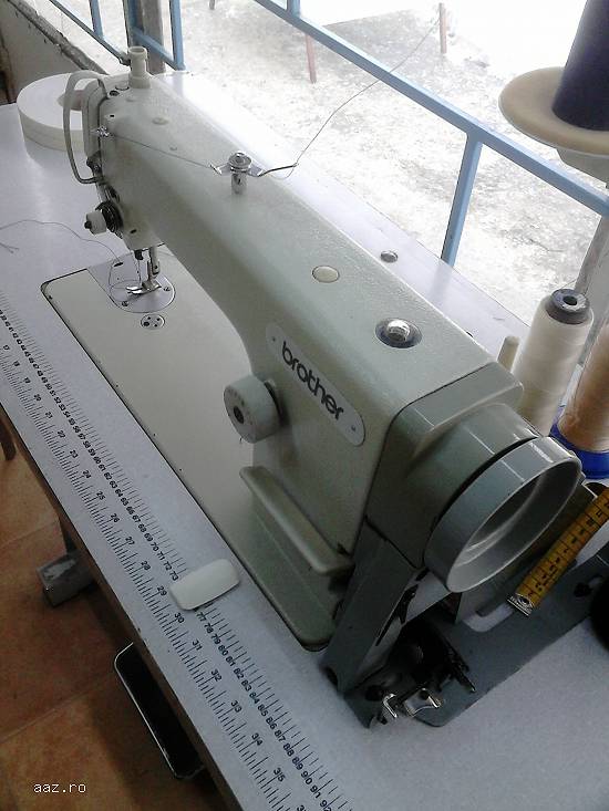 Masina de cusut ind. Brother liniara