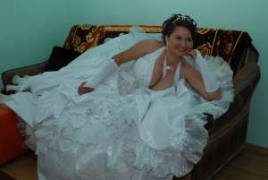 Vand rochie de miresa