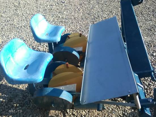 MASINA PLANTAT RASADURI S242,  pe 2 randuri