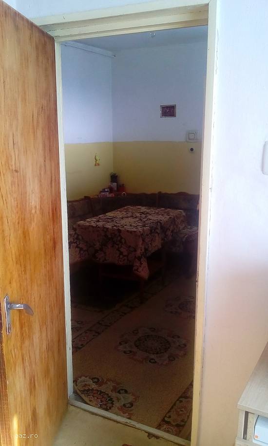 vand apartament