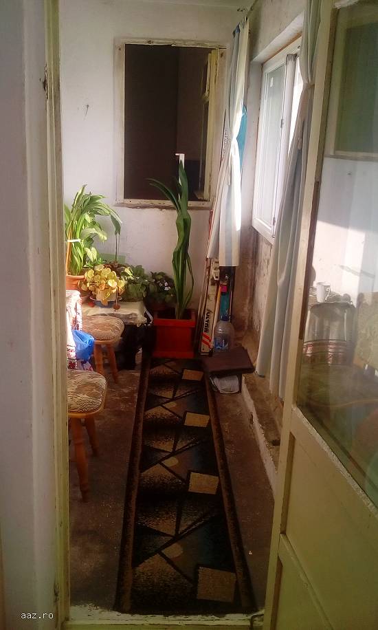 vand apartament