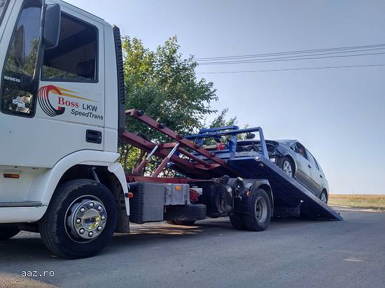 Transport stivuitoare si tractări auto