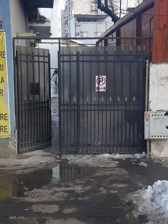 Casa la curte Bucuresti sector 2 zona Maica Domnului