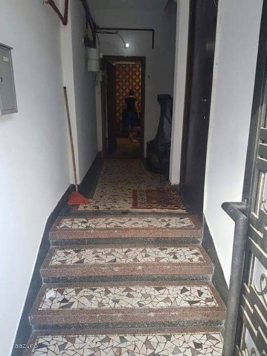 Casa la curte Bucuresti sector 2 zona Maica Domnului