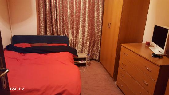 Inchiriez apartament cu 3 camere in zona Berceni