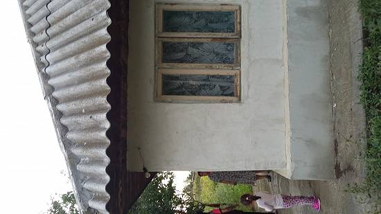 Vand Casa la Tara 2 camere.