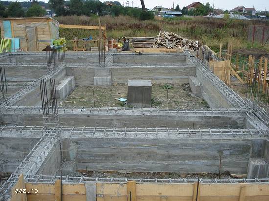 Echipa constructori cu experienta
