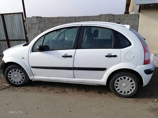 Dezmembrez Citroen c3 din 2004