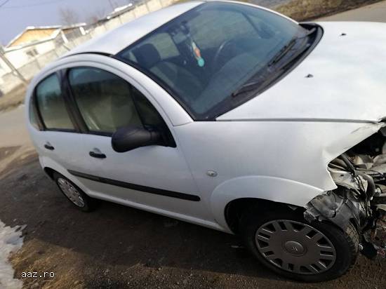 Dezmembrez Citroen c3 din 2004