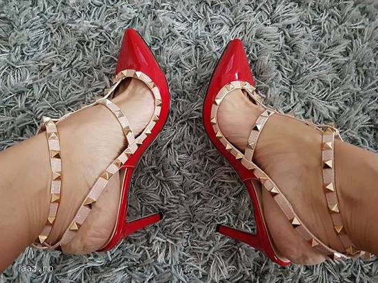 Pantofi rosii superbi,   39