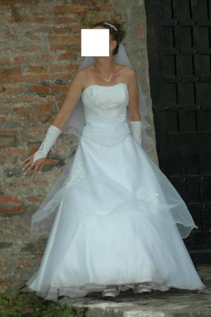 vand rochie mireasa din 2008