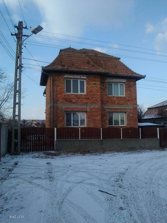casa de vanzare