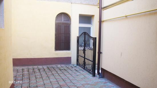 Proprietate speciala,    pe doua nivele,    Brasov- Centru Istoric
