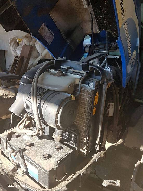 Tractor New Holland TLA 100