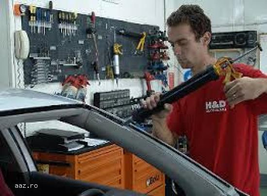 parbrize auto,  lunete ,  geamuri laterale IASI