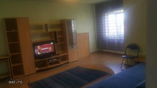 Apartament 3 camere pt închiriat și Apartament cu 2 camere  spațiu comercial