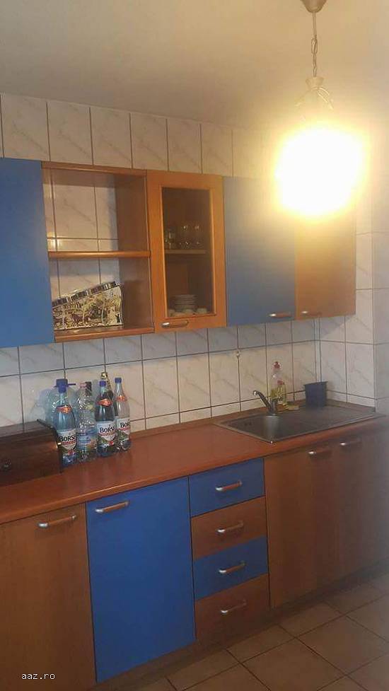 Apartament 3 camere pt închiriat și Apartament cu 2 camere  spațiu comercial