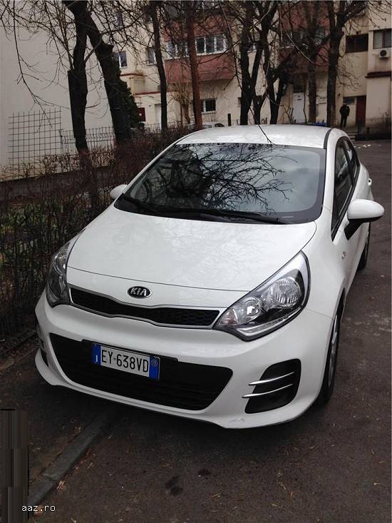 Vand Kia Rio 2015 22000 km alb